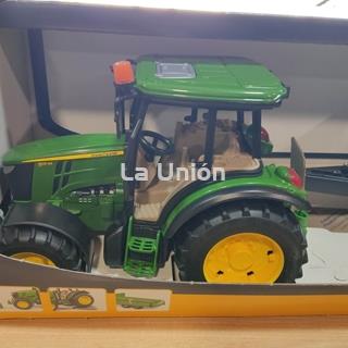 Tractor JOHN DEERE 5115M - Imagen 2